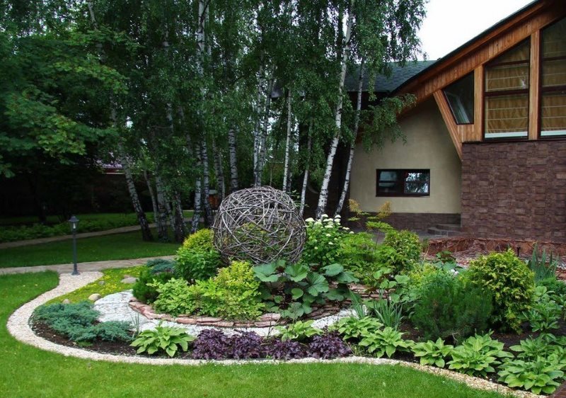 L'intérieur d'origine d'une cour privée à faire soi-même