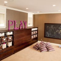 Brown walls in the interior of the living room