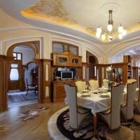 Gold painting on the ceiling of the living room