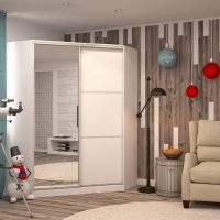 Télescope à l'intérieur d'une chambre d'enfant