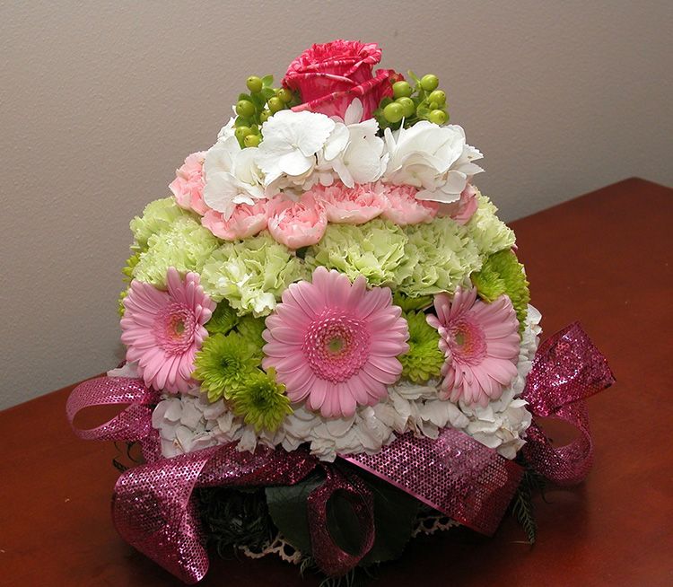 Un exemple de Biedermeier fait de fleurs artificielles