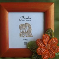 Fleurs de perles artificielles en plastique