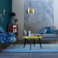 Papier peint le mur au-dessus du canapé