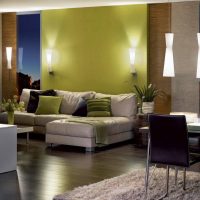 Rayures verticales de papier peint multicolore