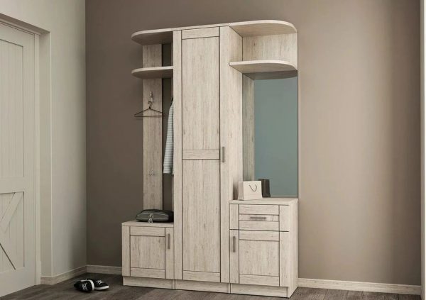 La combinaison de la simplicité et de la concision avec les surfaces en bois est importante ici.